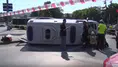 Kağıthane'de kontrolden çıkan ambulans devrildi