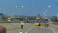 Kuzey Marmara Otoyolu'nda kamyon tabelaya çarptı