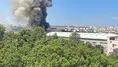 Arnavutköy'de sünger fabrikasında yangın
