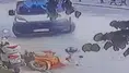 Eskişehir'de minibüsün motosiklete çarptığı kaza kameraya yansıdı