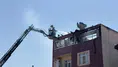 Pendik Orhangazi'de korkutan yangın : Çatı katı alev alev yandı