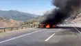 Diyarbakır'da seyir halindeki otomobil alevlere teslim oldu