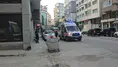 Sokakta kolonya içen şahıs hastanelik oldu