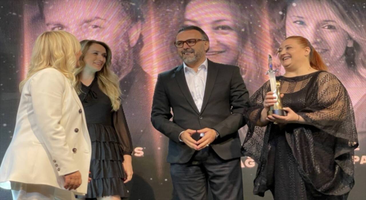 Magazin Gazetecileri Derneği'nden ödül töreni