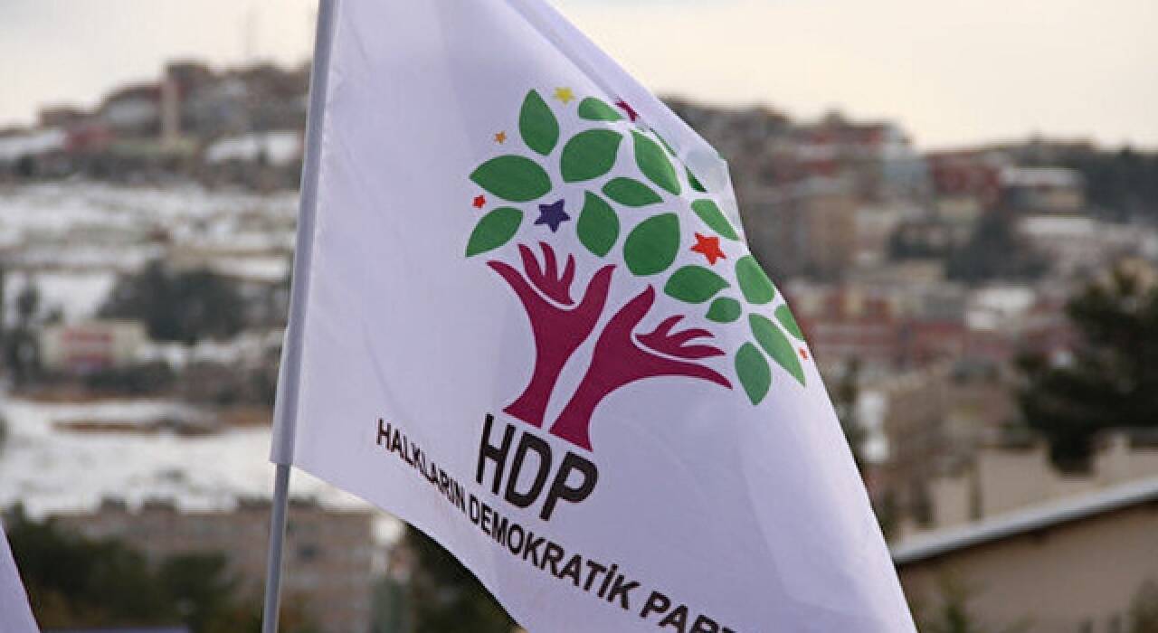 HDP'den TSK'nın teröristlere yönelik yaptığı bombardımana kınama!