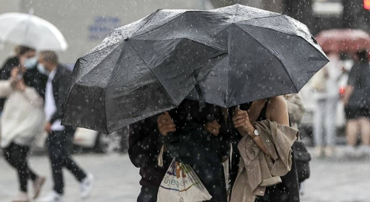 Meteoroloji duyurdu: Sağanak yağış geliyor!