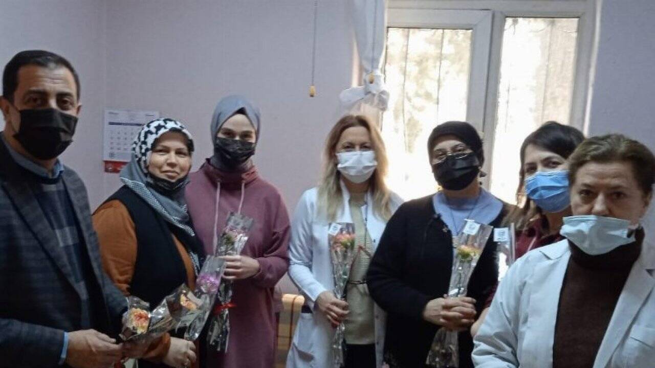 Bursa İznik'te Bal-Göç kadın sağlıkçıları unutmadı
