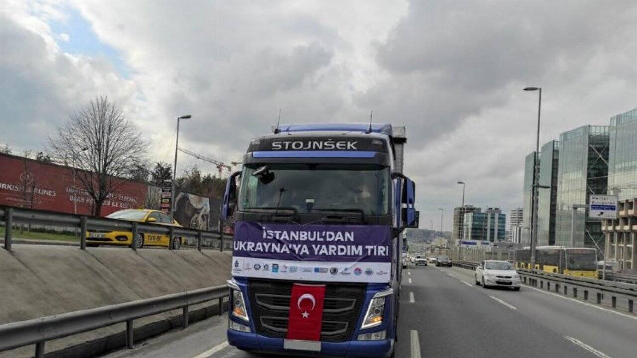 İBB Ukraynalı sığınmacılara yardım gönderdi 
