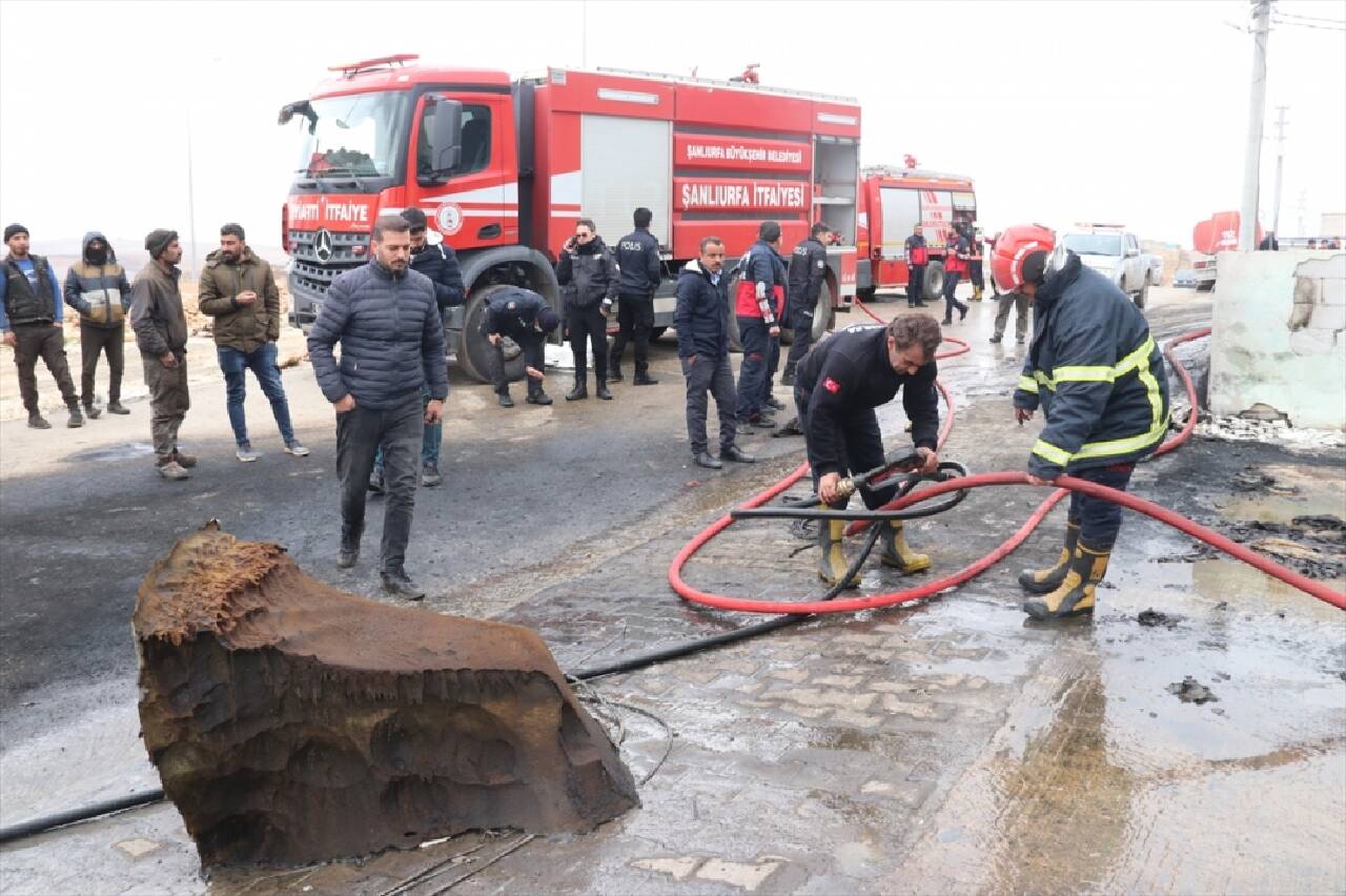 Şanlıurfa'da sünger atölyesinde çıkan yangın söndürüldü