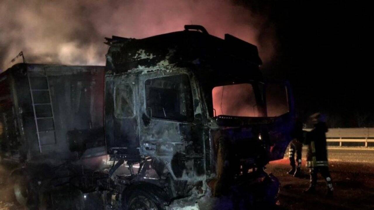 Bilecik Pazaryeri’nde tır alev alev yandı 