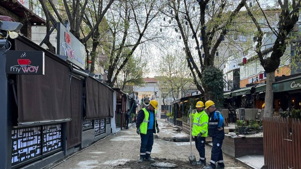 Sakarya Kafeler Sokağı yenilenen yüzüyle bölgeye değer katacak