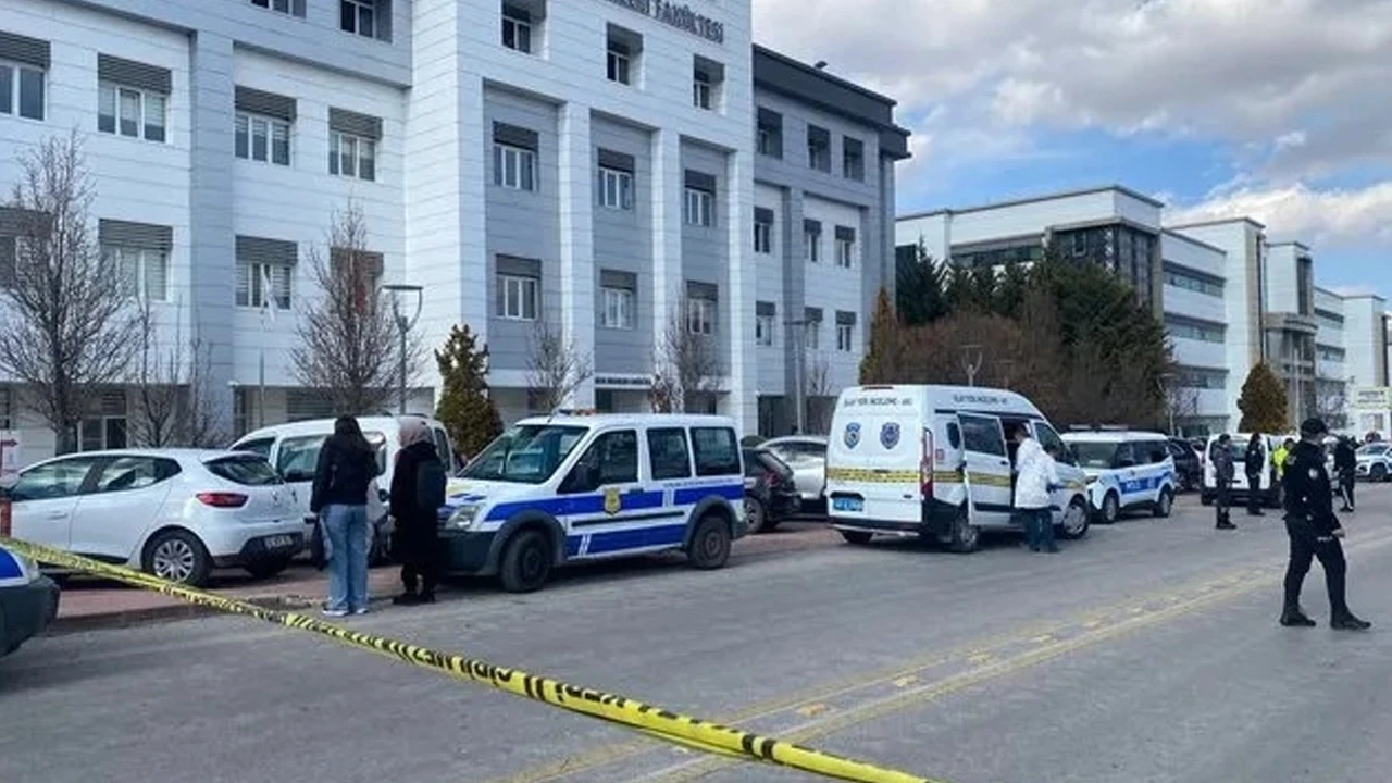 Selçuk Üniversitesi'nde silahlı saldırı: Dekan yardımcısını vurup intihar girişiminde bulundu!
