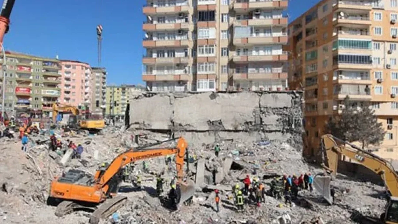 Kule Apartmanı davasında, müteahhit Ömer Cihan tahliye edildi!