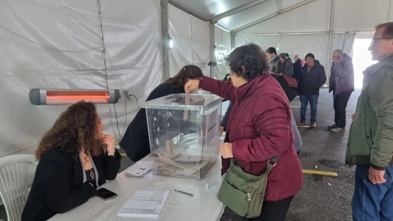 CHP’nin cumhurbaşkanı adayı için ön seçim devam ediyor