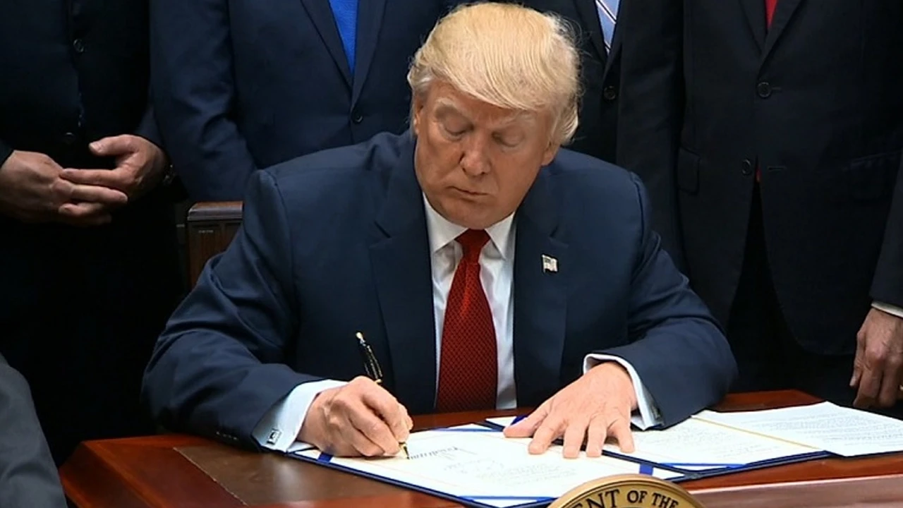 ABD Başkanı Trump, Eğitim Bakanlığı'nı kapatıyor