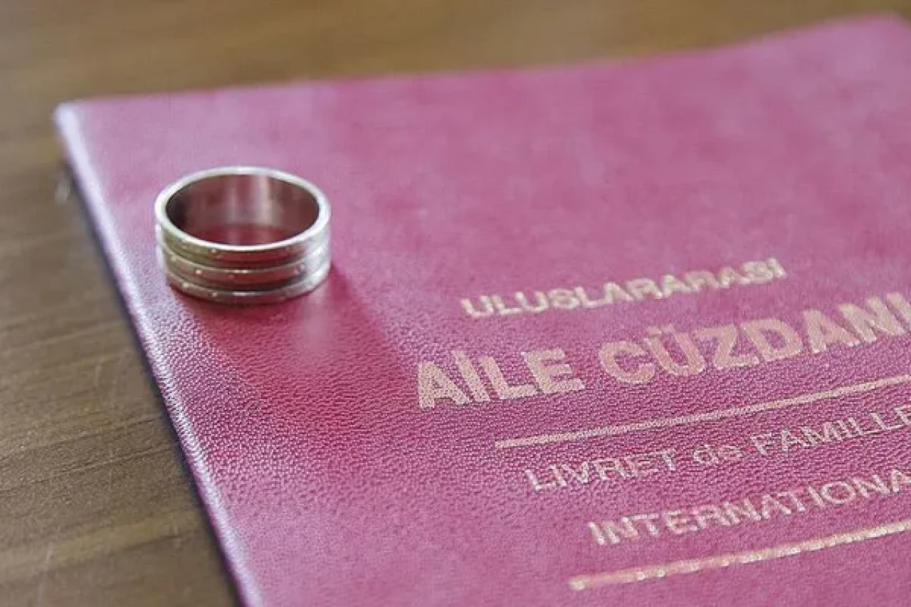 Çocuk gelin ve damat sayısı yıllar içinde düşüş göstermeye devam ediyor