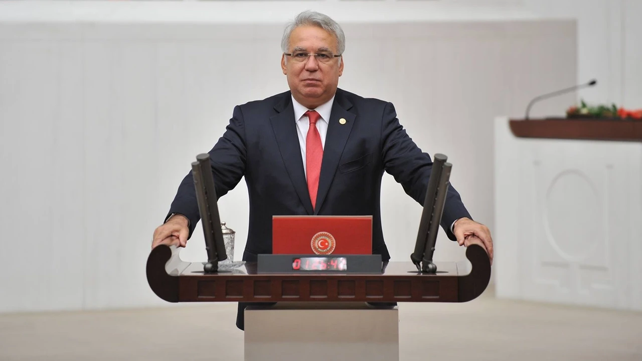Eski AK Parti Milletvekili Hüseyin Kocabıyık kesin ihraç talebiyle disipline sevk edildi! Hüseyin Kocabıyık kimdir?