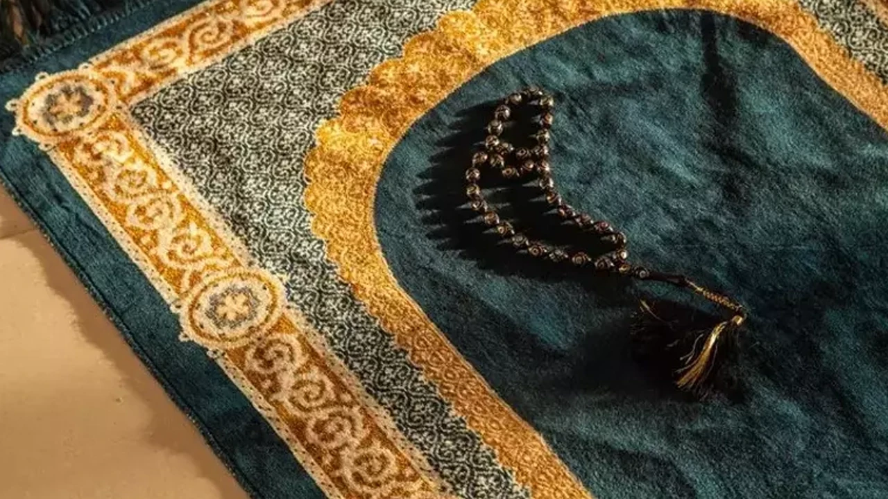 Kadir Gecesi tesbihleri ve zikirleri: Hangi zikirler çekilmelidir?