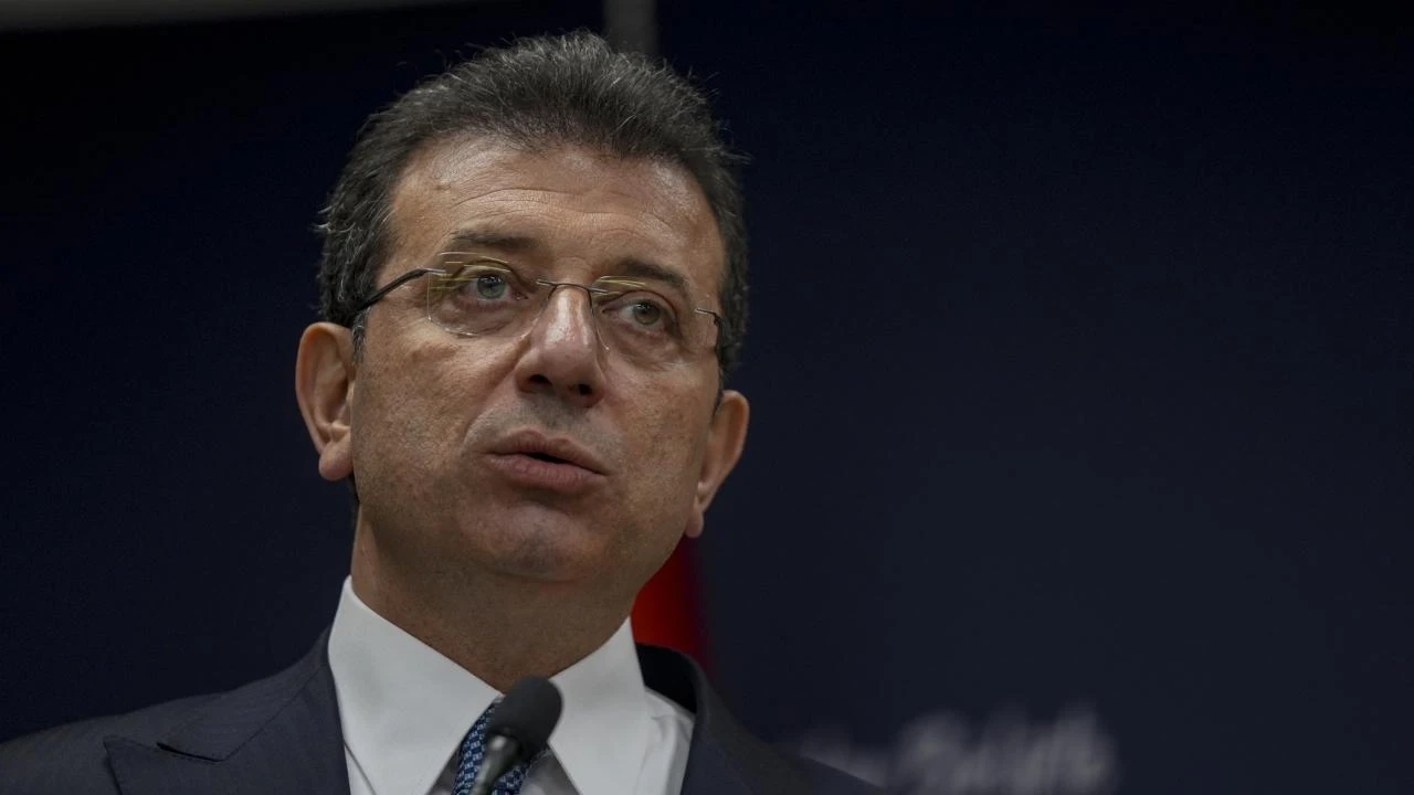 Ekrem İmamoğlu görevden uzaklaştırıldı