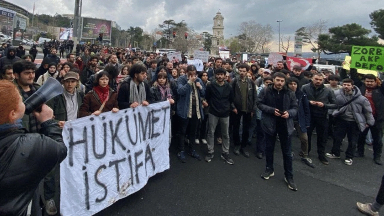 Ege Üniversitesi öğrencilerinden eylem çağrısı: Karanlığa teslim olmayacağız!