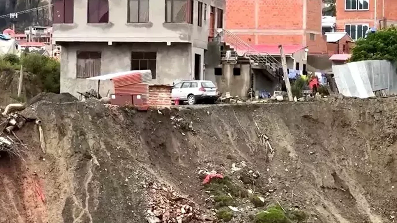 Bolivya'da yağışlar felakete yol açtı: 90 belediyede afet durumu ilan edildi
