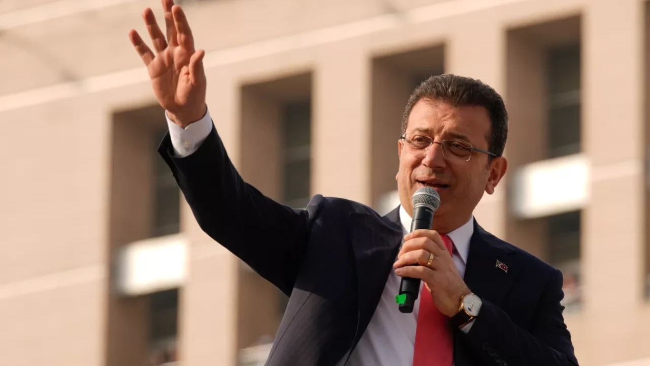 İstanbul'da İmamoğlu'nun tutuklanmasının ardından izinsiz göstericilere operasyon: 71 kişi gözaltına alındı!