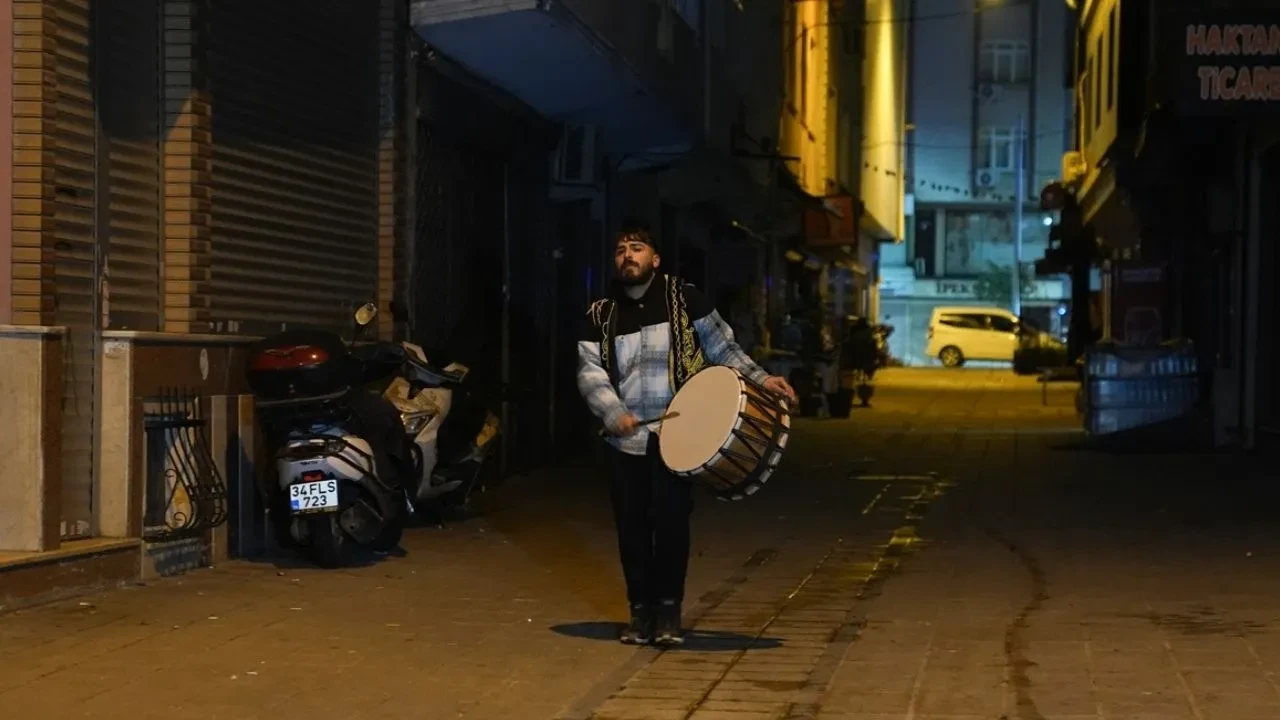 Ramazan davulcularının mesaisi başladı! 81 ilde ilk sahurlar yapıldı