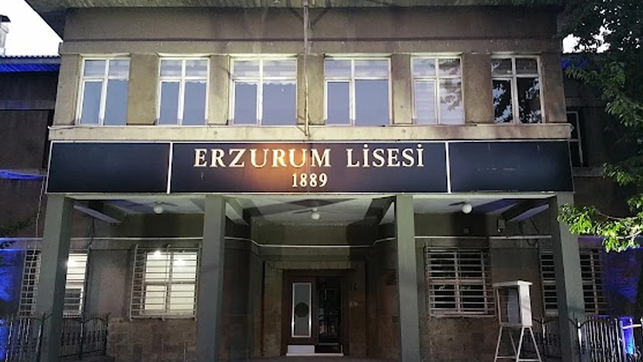 136 yıllık tarihi Erzurum Lisesi, 'Kara Kış' dizisine ev sahipliği yapıyor