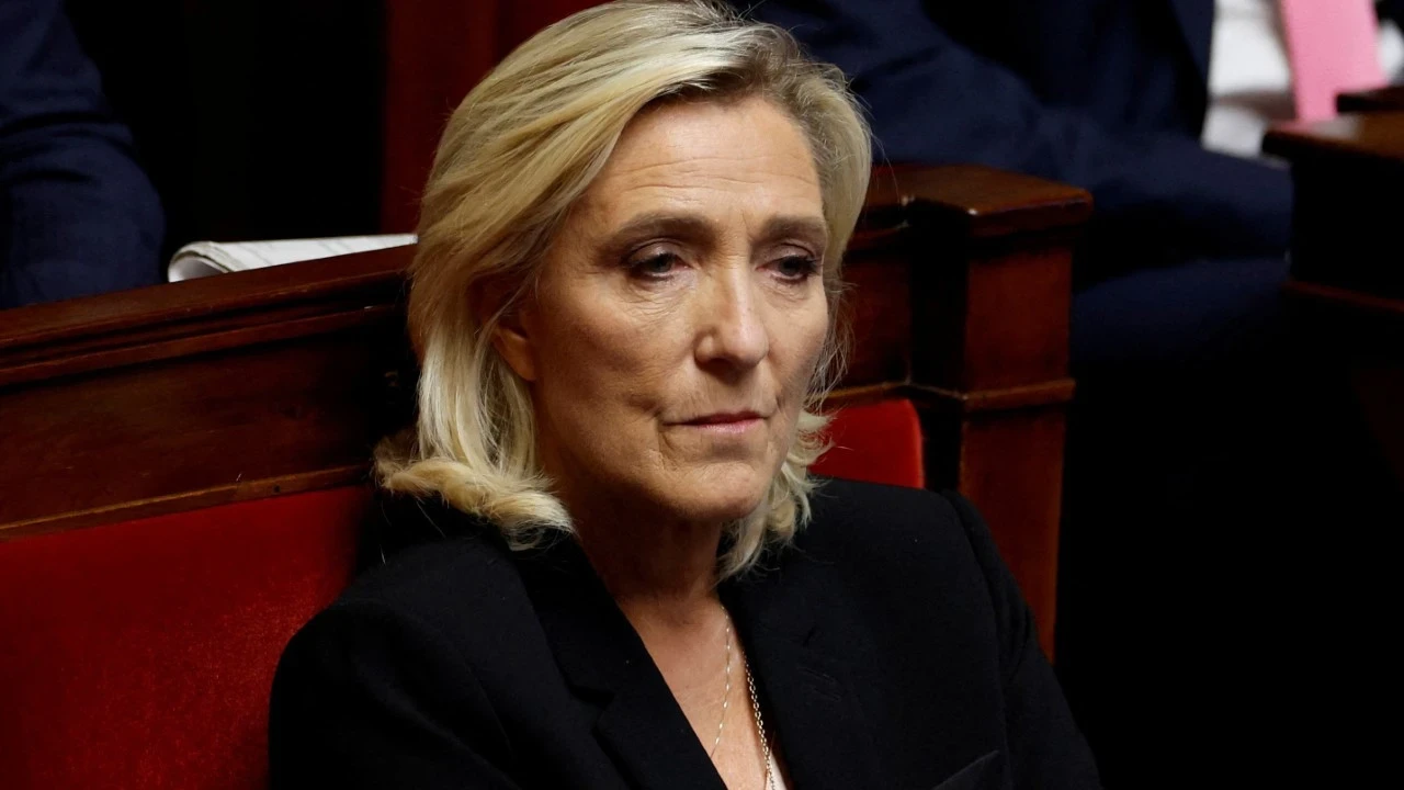Le Pen'e soğuk duş! Seçimlerde aday olamayacak
