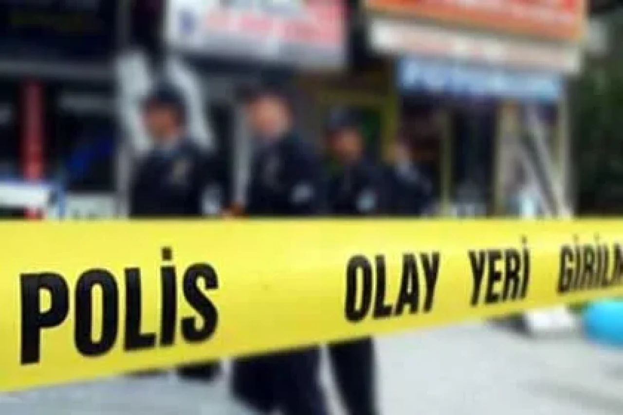 Adana'da 16 yaşındaki şüpheliler, 4 kişiyi gasp edip 2 öğrenciyi bıçakladı