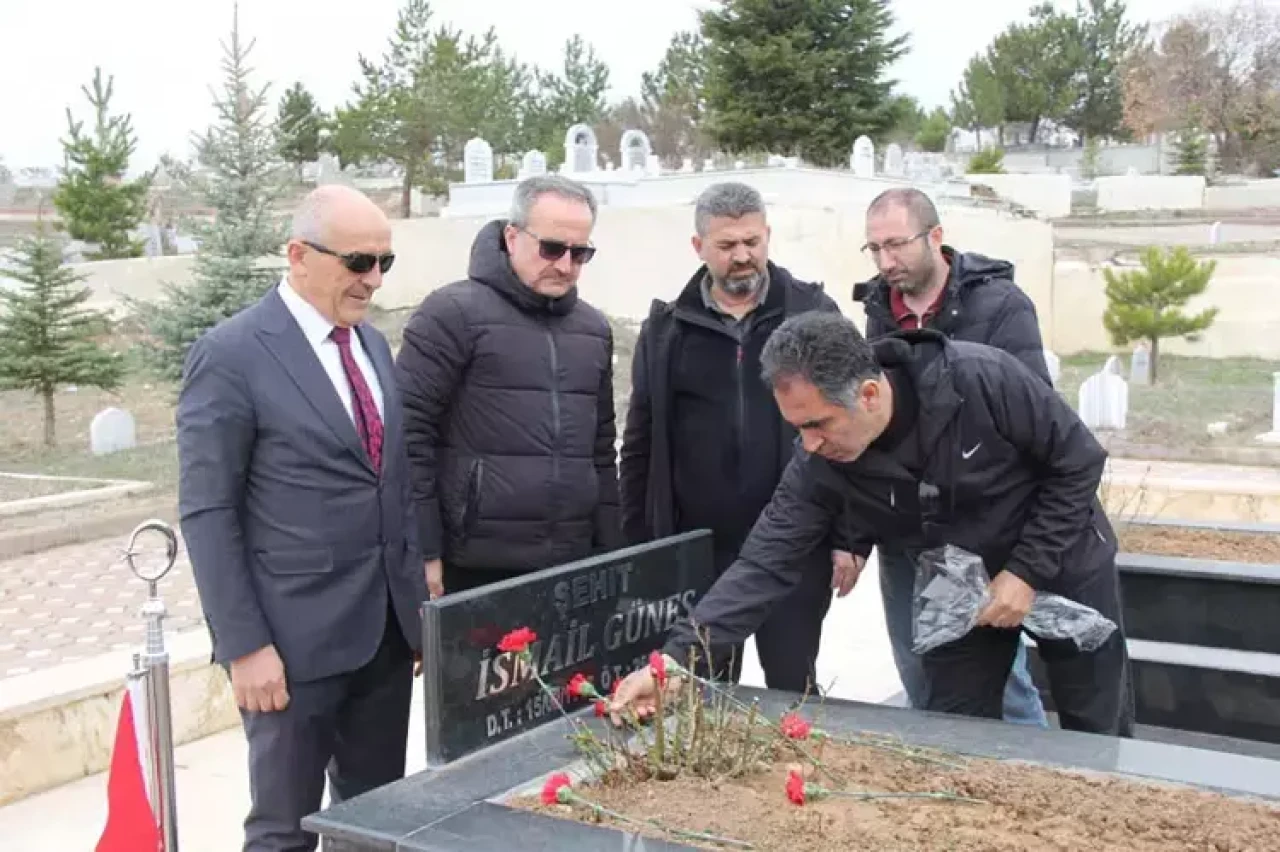 Şehit Gazeteci İsmail Güneş, ölümünün 16. yılında meslektaşları tarafından anıldı