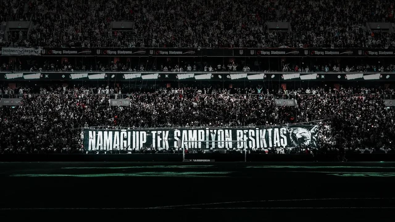 Beşiktaş'tan Galatasaray taraftarını kızdıracak paylaşım