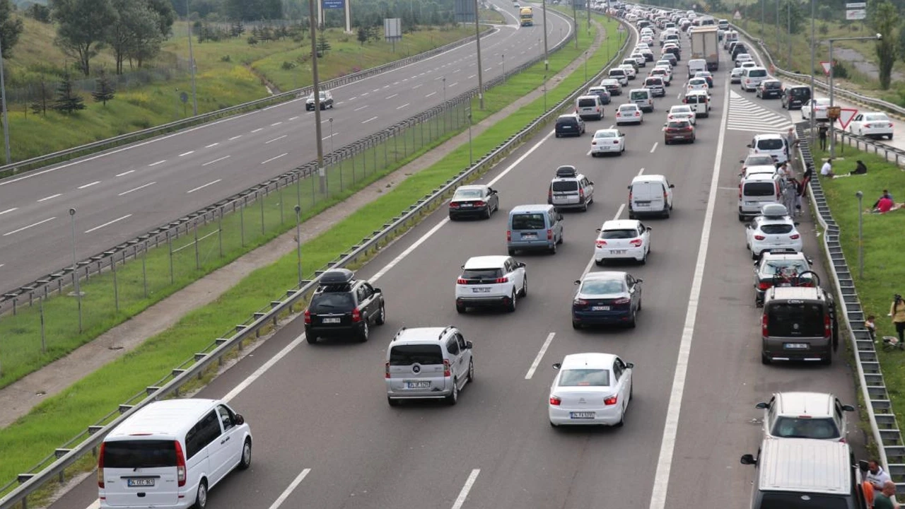 Haftanın ilk iş gününde trafik yoğunluğu nasıl? İşte 24 Mart kara yollarında son durum!