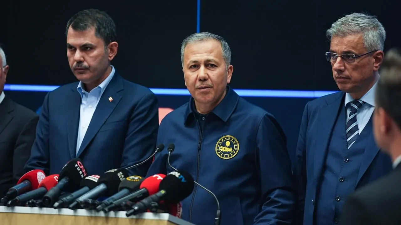 İstanbul depreminin ardından artçılar azalıyor mu? Bakan Yerlikaya'dan açıklama