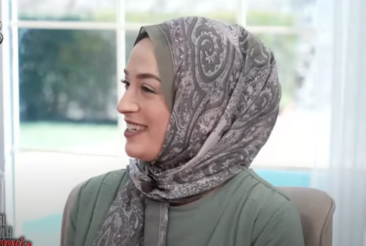 Yemekteyiz Zeynep Hanım kimdir, kaç yaşında? Zuhal Topal’la Yemekteyiz Zeynel Kılınç ne iş yapıyor?