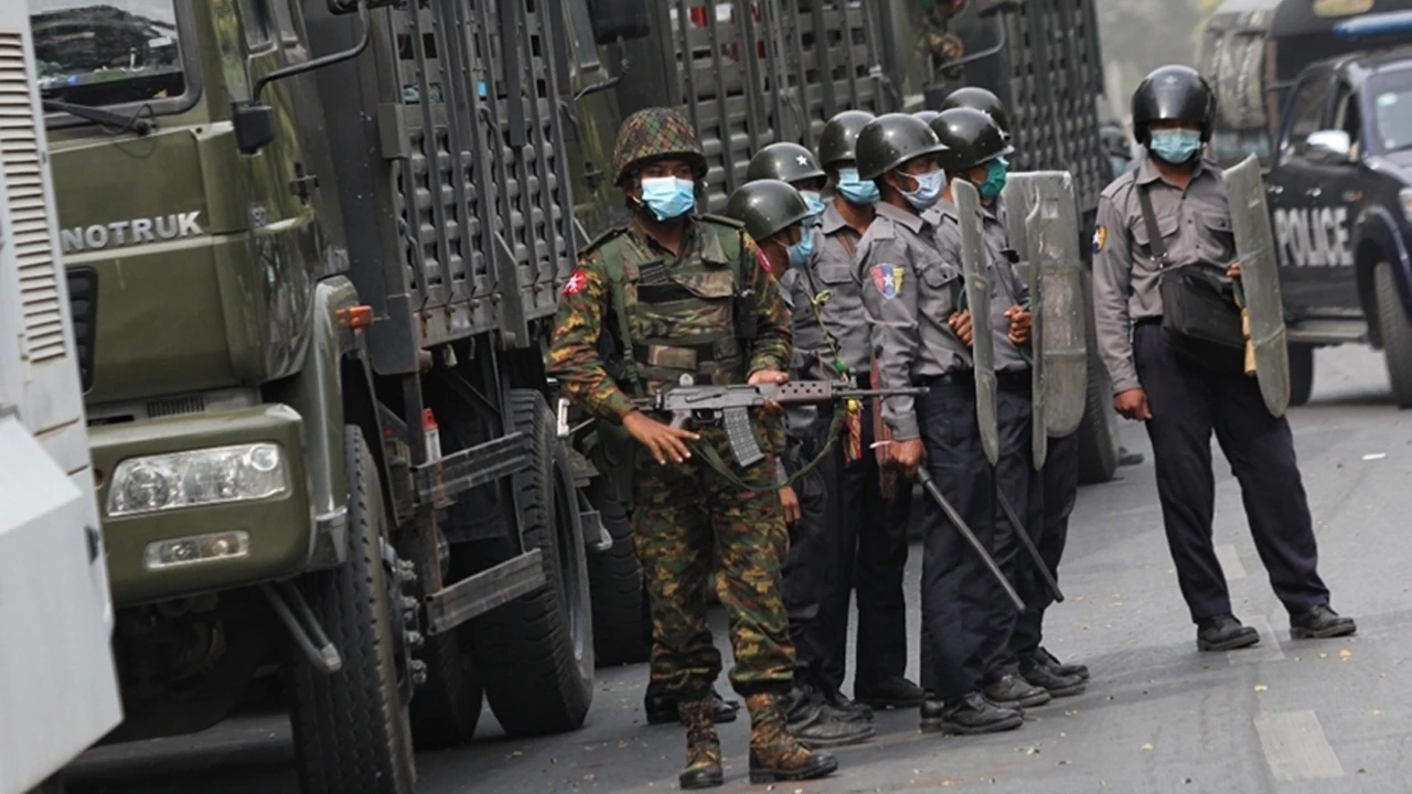 Myanmar'da yeni yıl affı: 5 bin mahkuma özgürlük kapısı açıldı