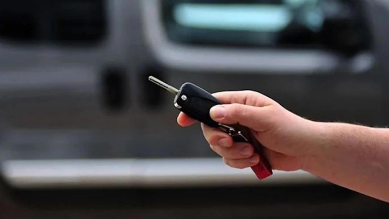 Nisan ayında otomotiv sektöründe fırsatlar ve zamlar: Hangi markalar avantaj sağlıyor?