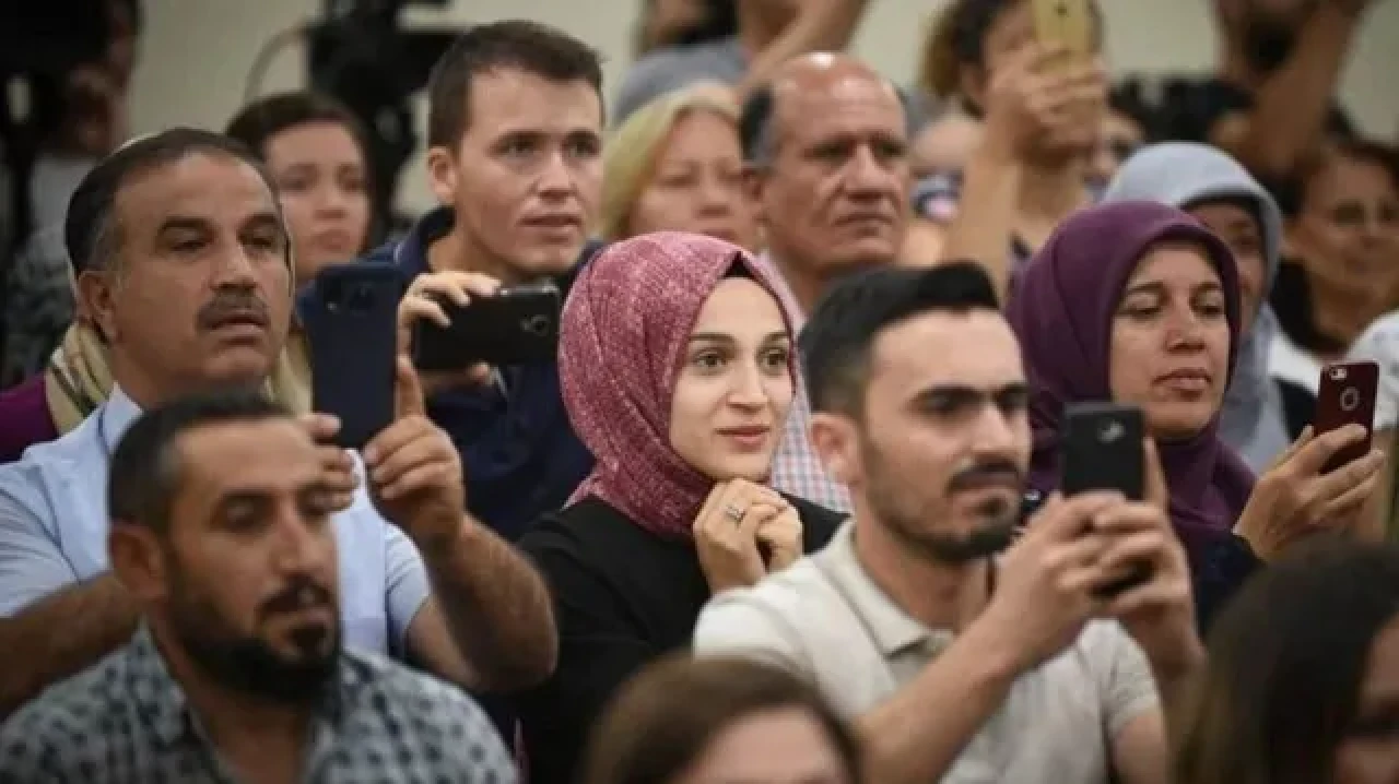 Cumhurbaşkanı Erdoğan'dan beklenen açıklama! 25 bin öğretmen ataması müjdesi