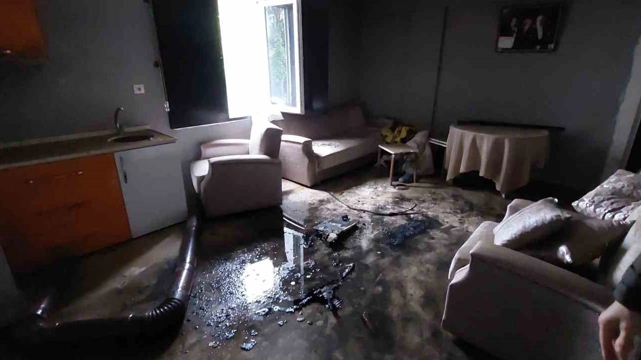 Samsun'da apartman yangını: Zihinsel engelli adam hayatını kaybetti
