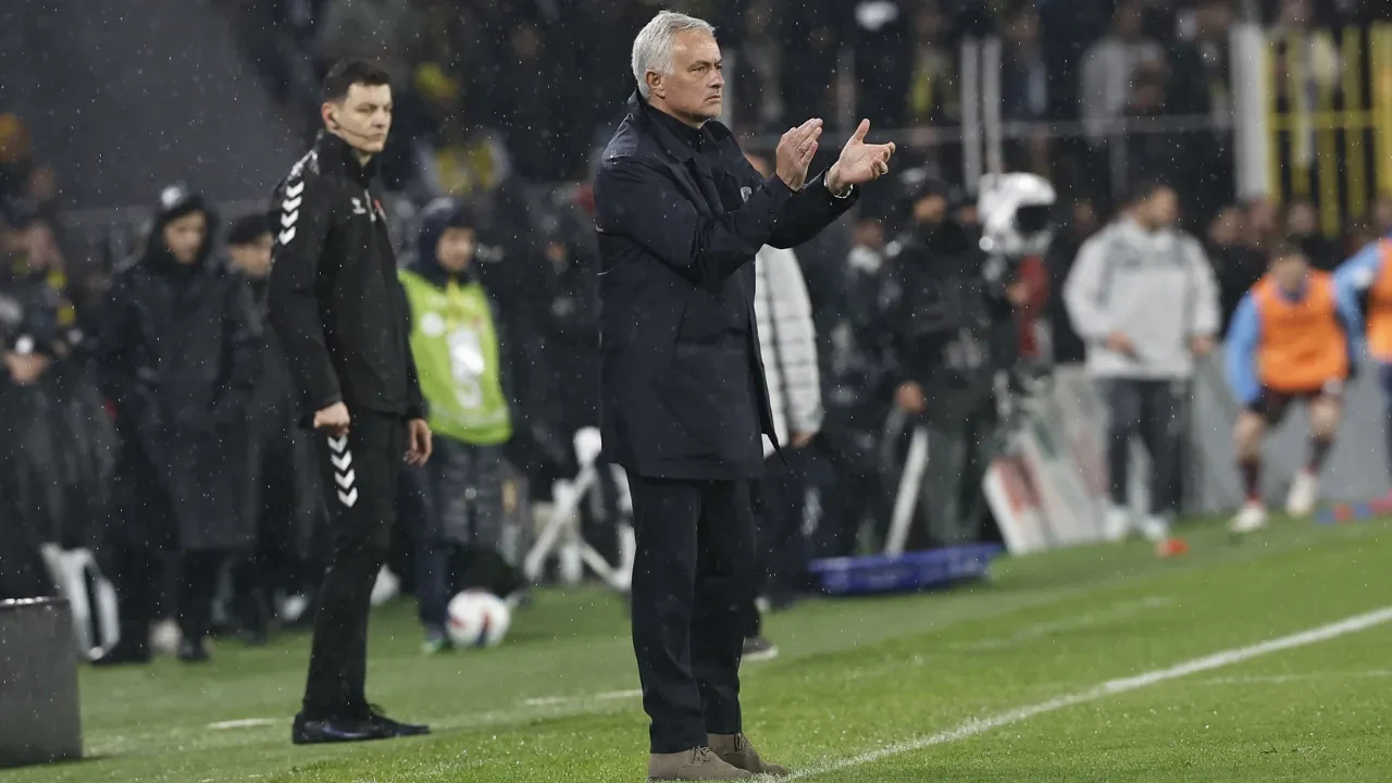 Fenerbahçe'de Sivasspor maçı öncesinde 3 eksik