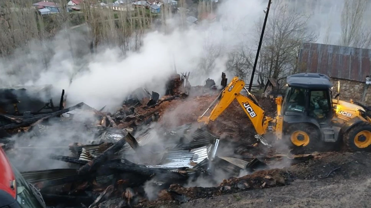 Giresun'da ev yangını can aldı: Bir kişi hayatını kaybetti