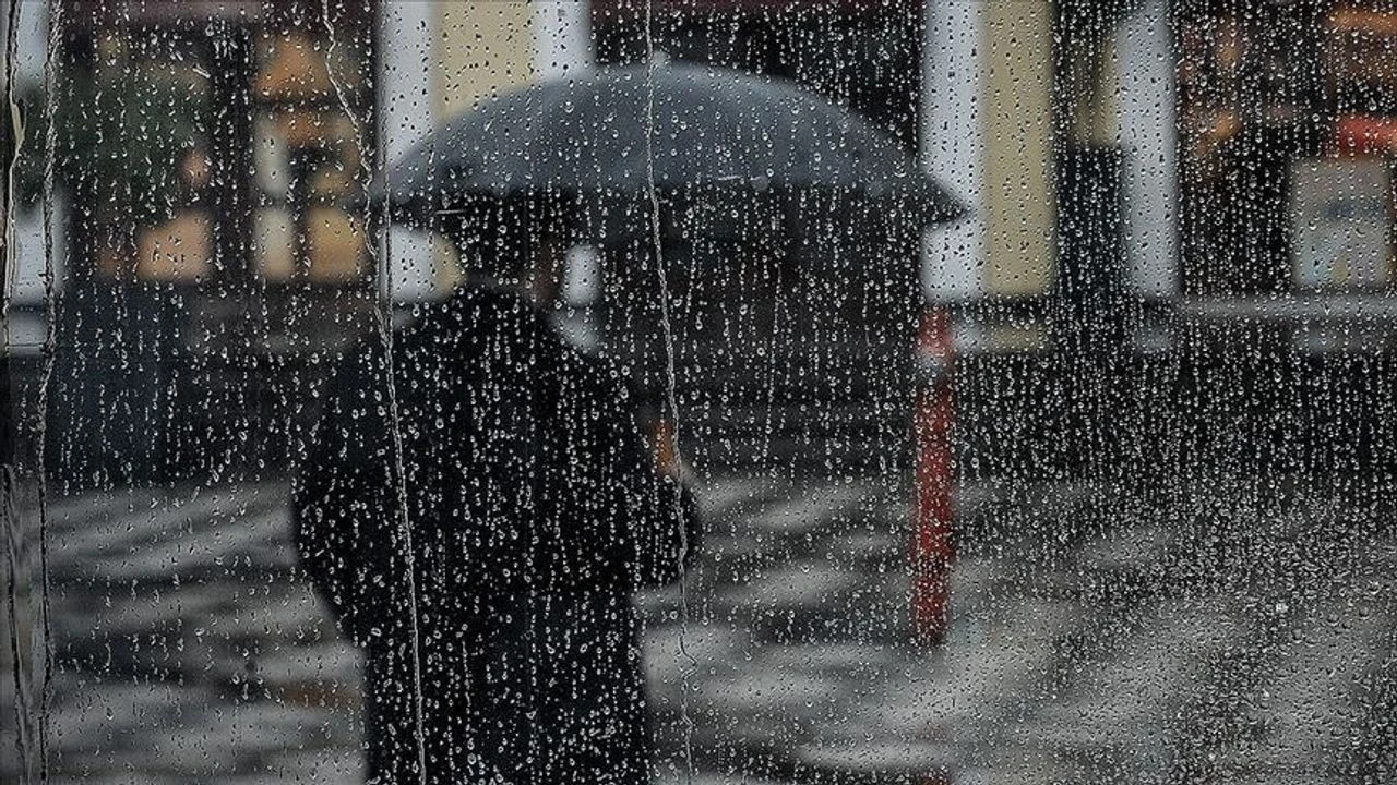 Meteoroloji'den İzmir, Muğla ve Aydın için kuvvetli gök gürültülü sağanak uyarısı!