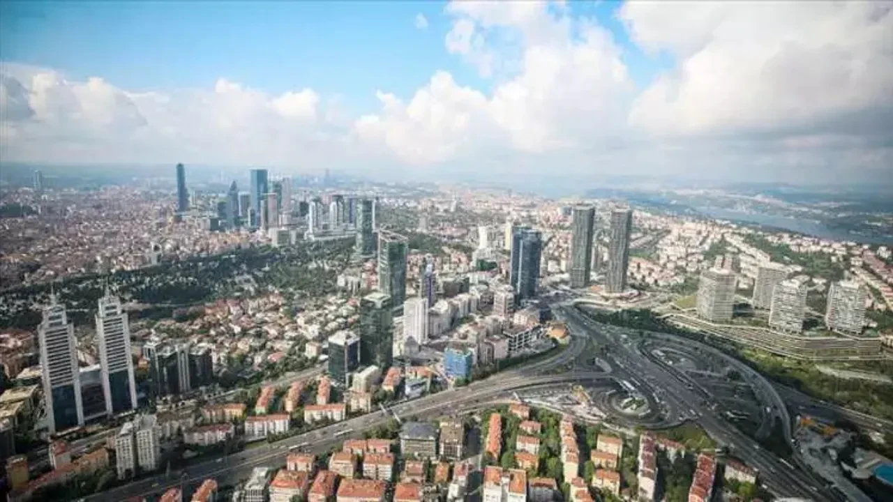 Ayasofya'da depreme yakalananlar panikle dışarıya çıktı