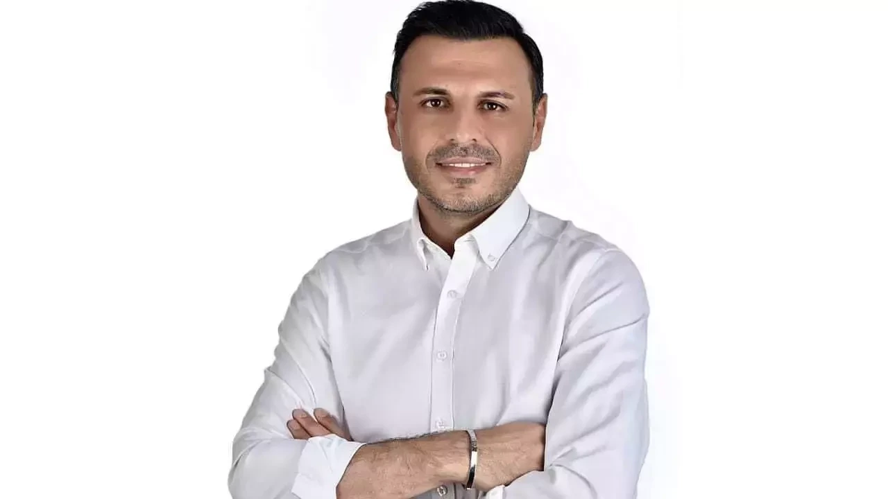 Özgür Çelik kimdir? CHP İstanbul İl Başkanı Özgür Çelik'in hayatı ve kariyeri
