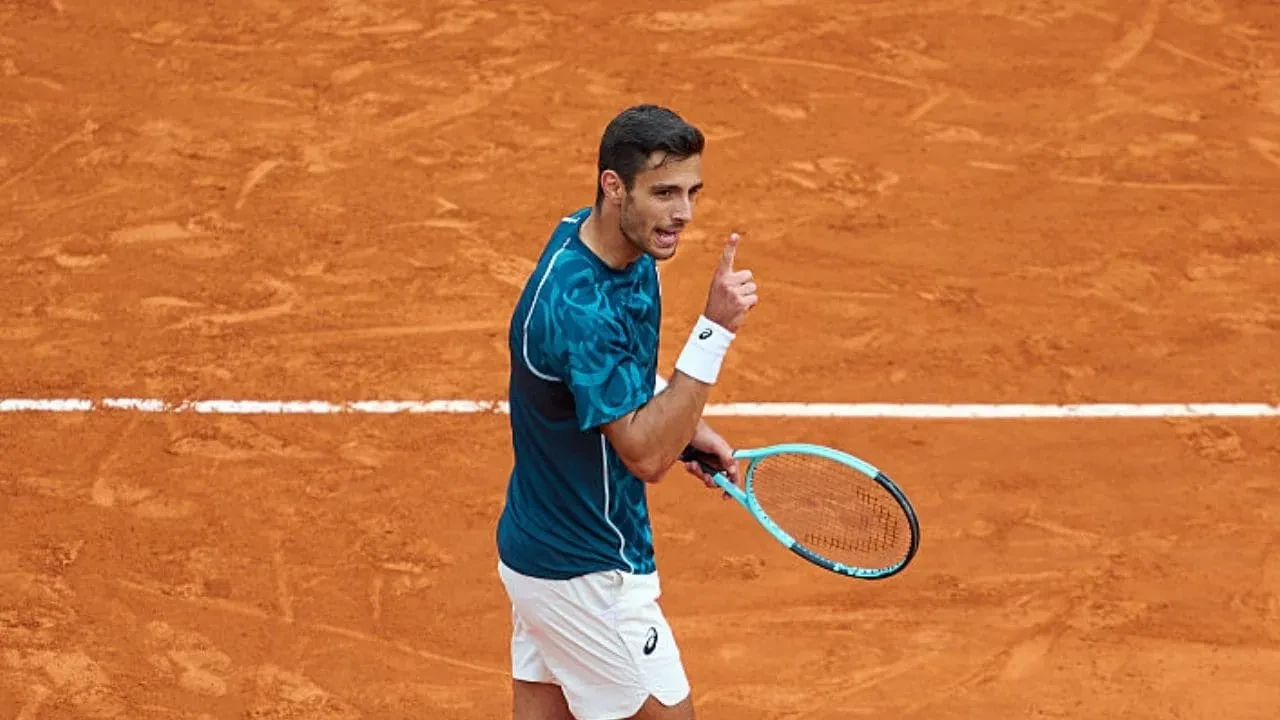 Monte Carlo Masters'ta kritik gün: İtalyan raketler kortta