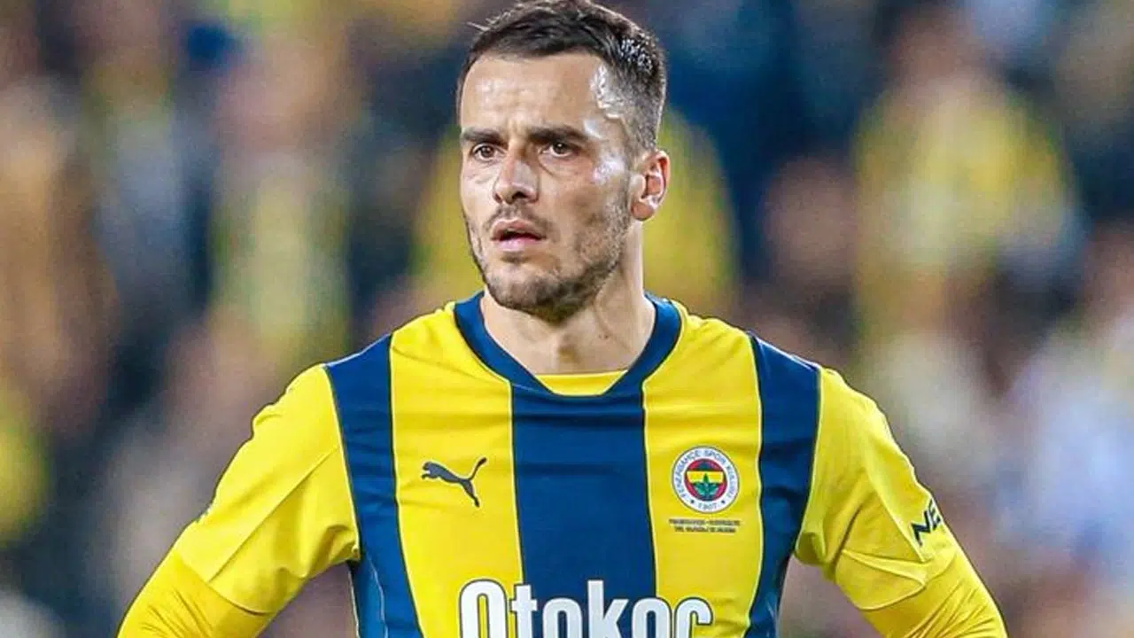 Fenerbahçe'de ayrılık kapıda: Juventus, Filip Kostic'i geri çağırdı