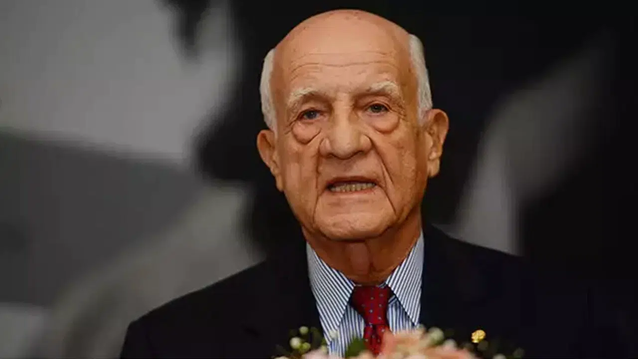 İnan Kıraç kimdir? İnan Kıraç kaç yaşında, evli mi, çocuğu var mı?