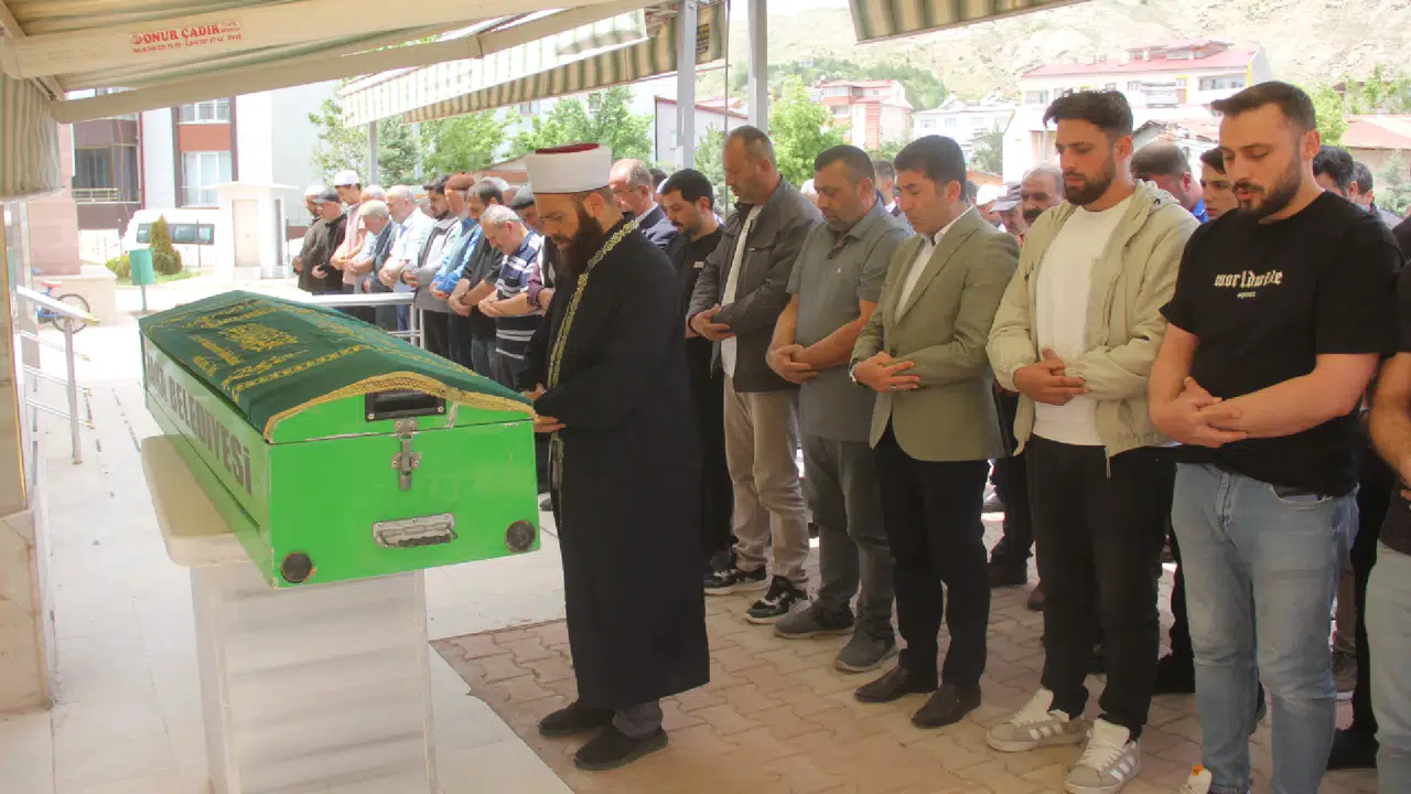 Sivas'ta 11 yaşındaki çocuk hayatını kaybetti