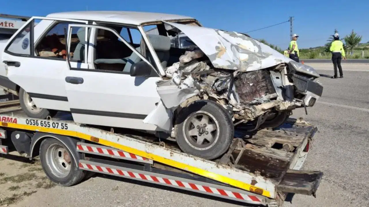 Denizli'de tütün işçilerini taşıyan otomobil takla atarak devrildi: Çok sayıda yaralı var!