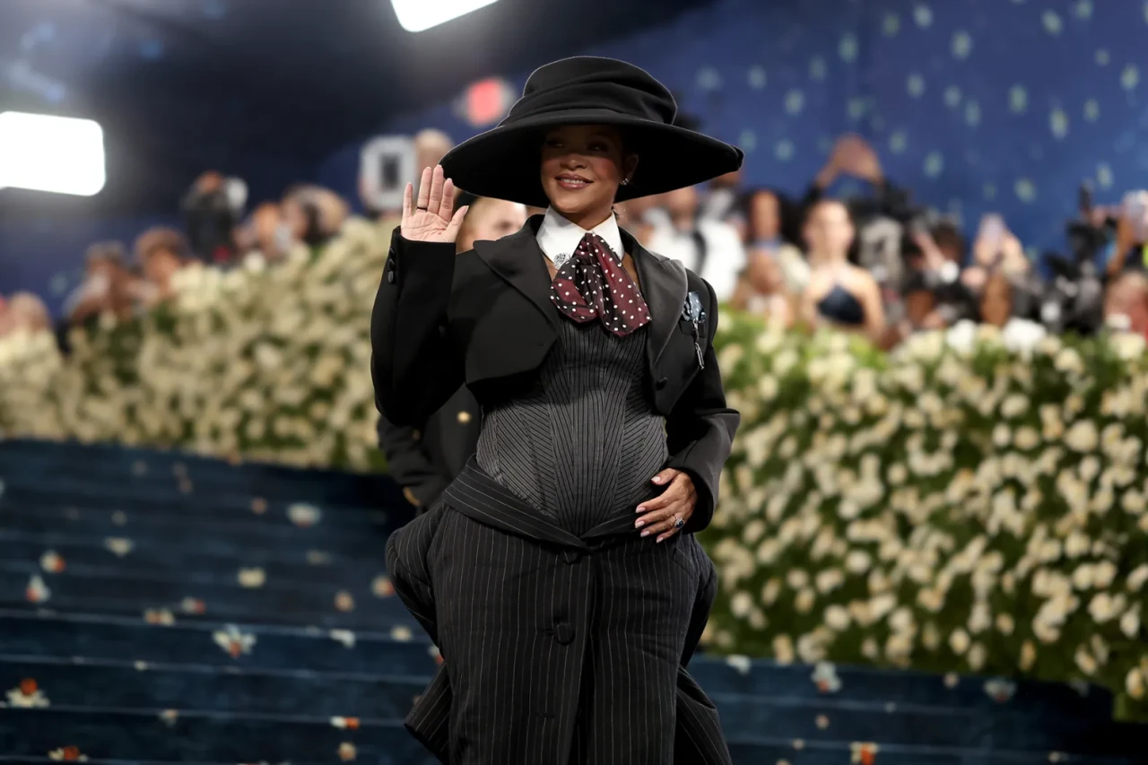 Met Gala 2025’e Rihanna’nın hamilelik haberi damga vurdu